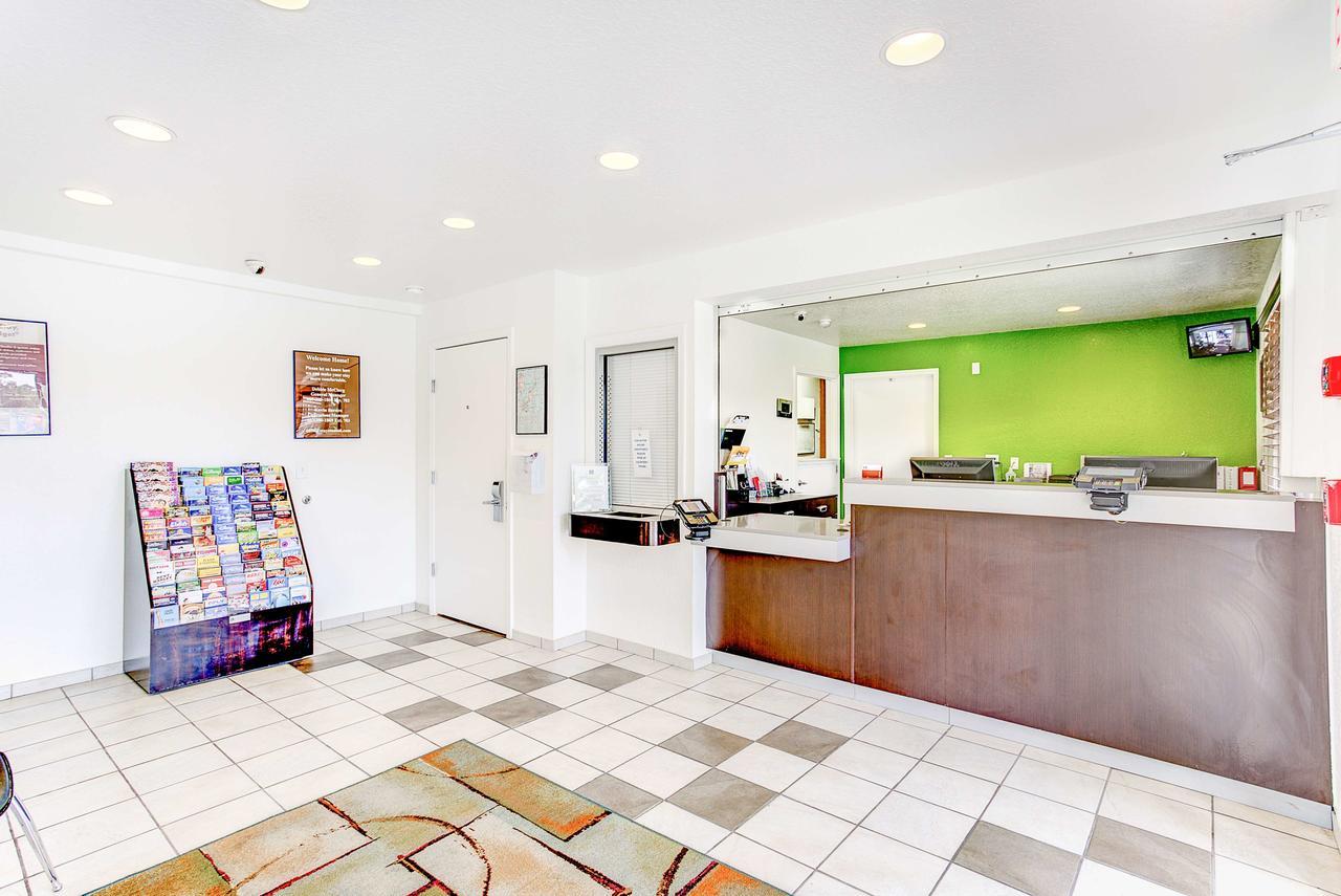 Hotel 6-kissimmee, Fl - Orlando Kissimmee